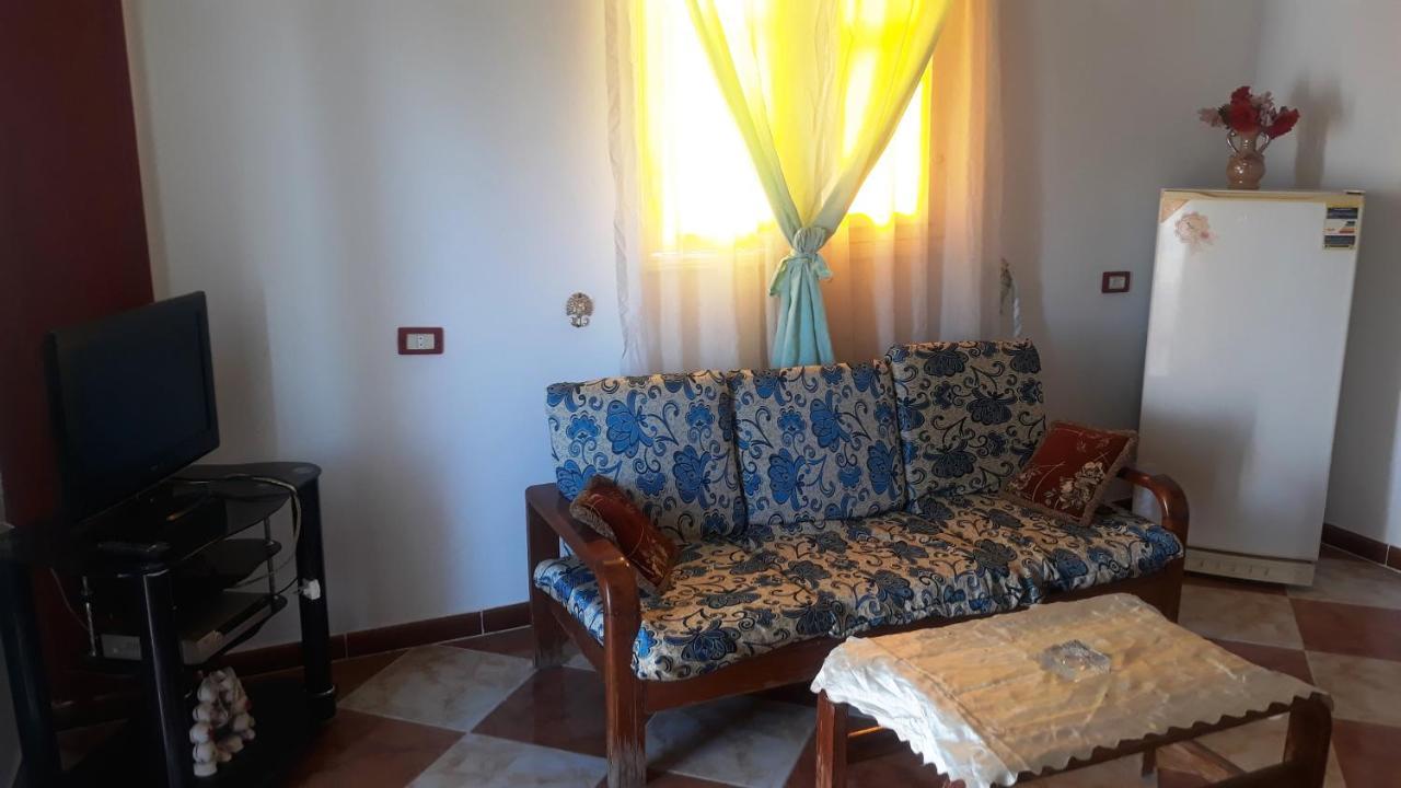 Adam And Eve House * Luksor